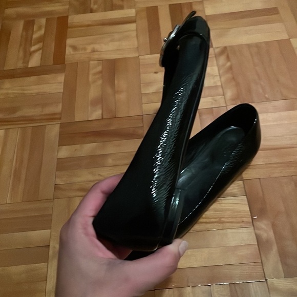 Gucci Black Flats with Silver Buckle - Picture 12 of 14